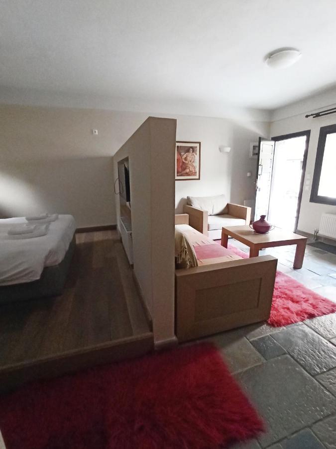 Guesthouse Vasiliki Steni Dhirfios Esterno foto